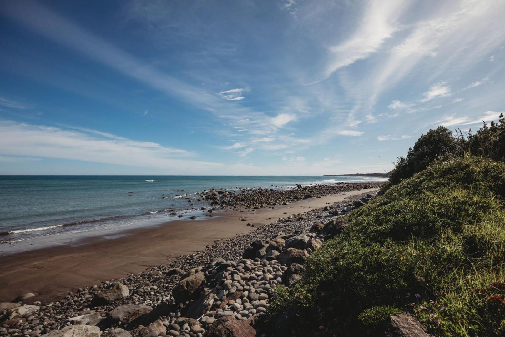 Wow On Wanaka Bay Apartment New Plymouth Bagian luar foto