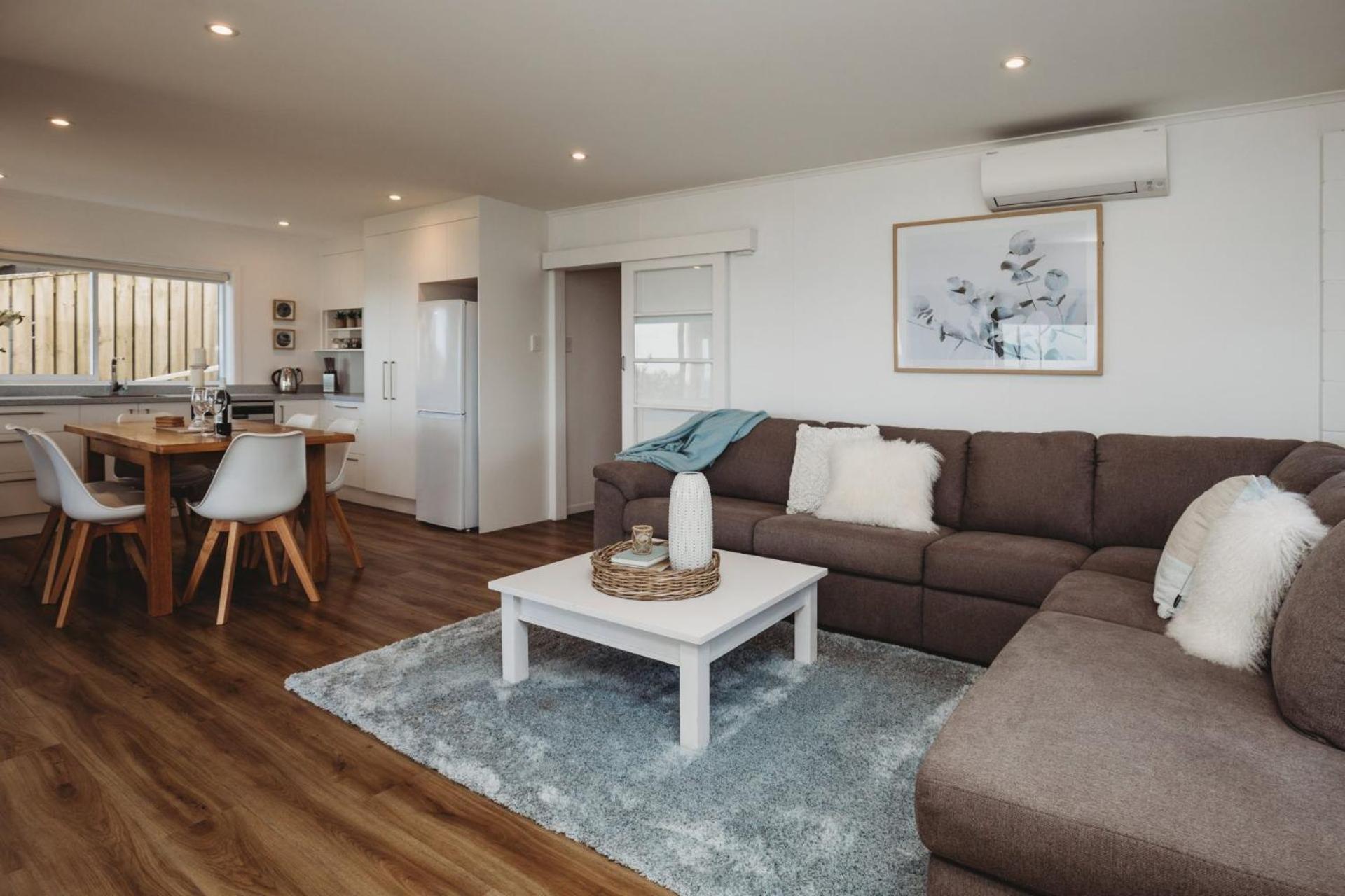 Wow On Wanaka Bay Apartment New Plymouth Bagian luar foto