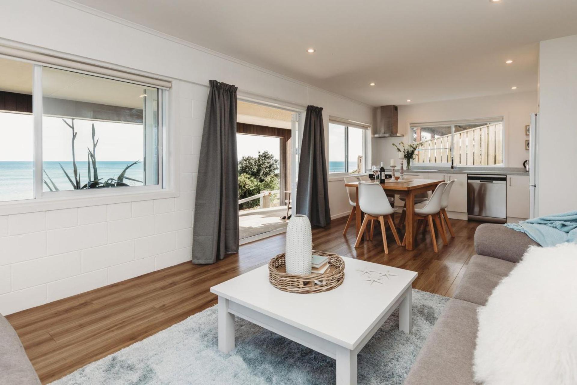 Wow On Wanaka Bay Apartment New Plymouth Bagian luar foto