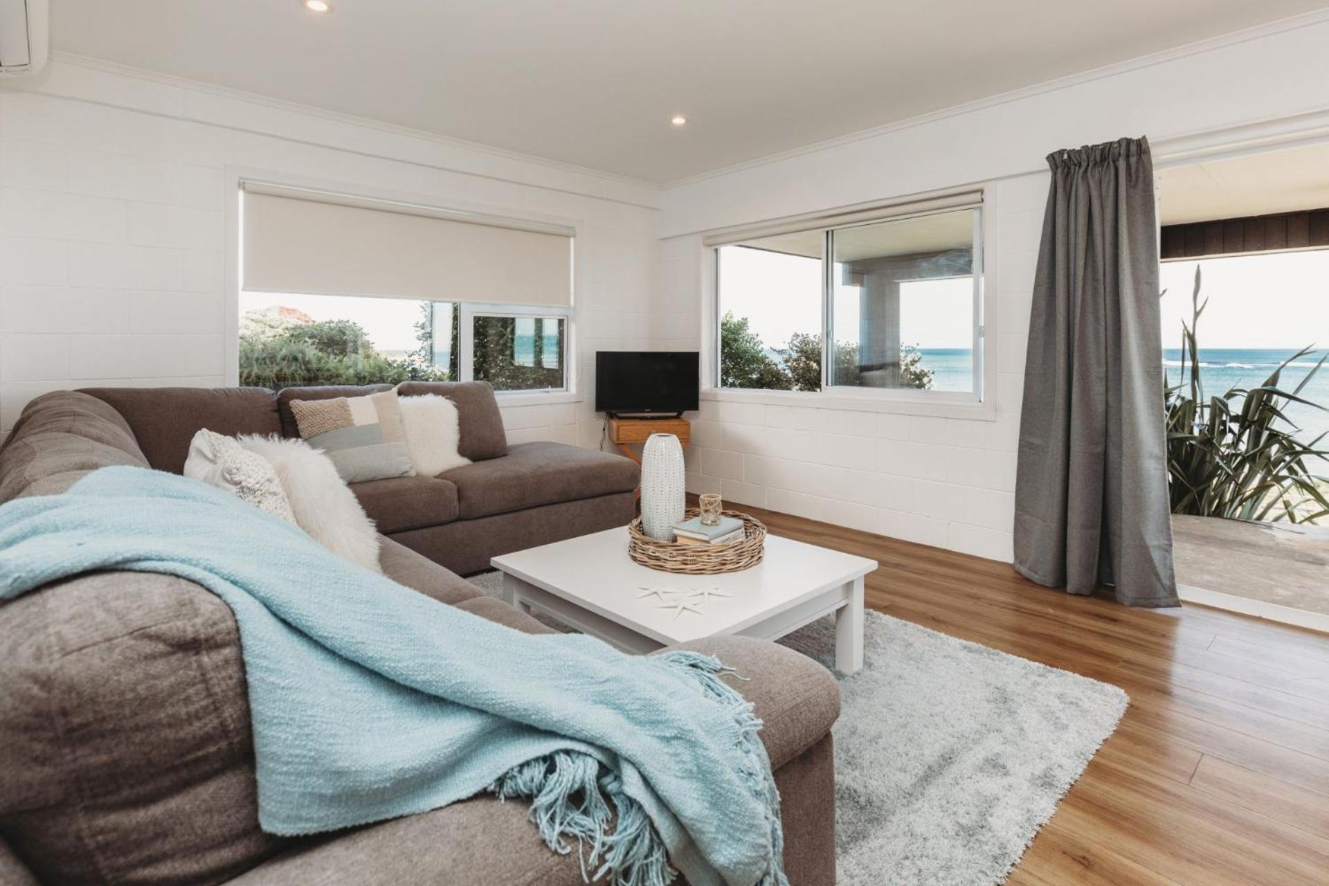 Wow On Wanaka Bay Apartment New Plymouth Bagian luar foto