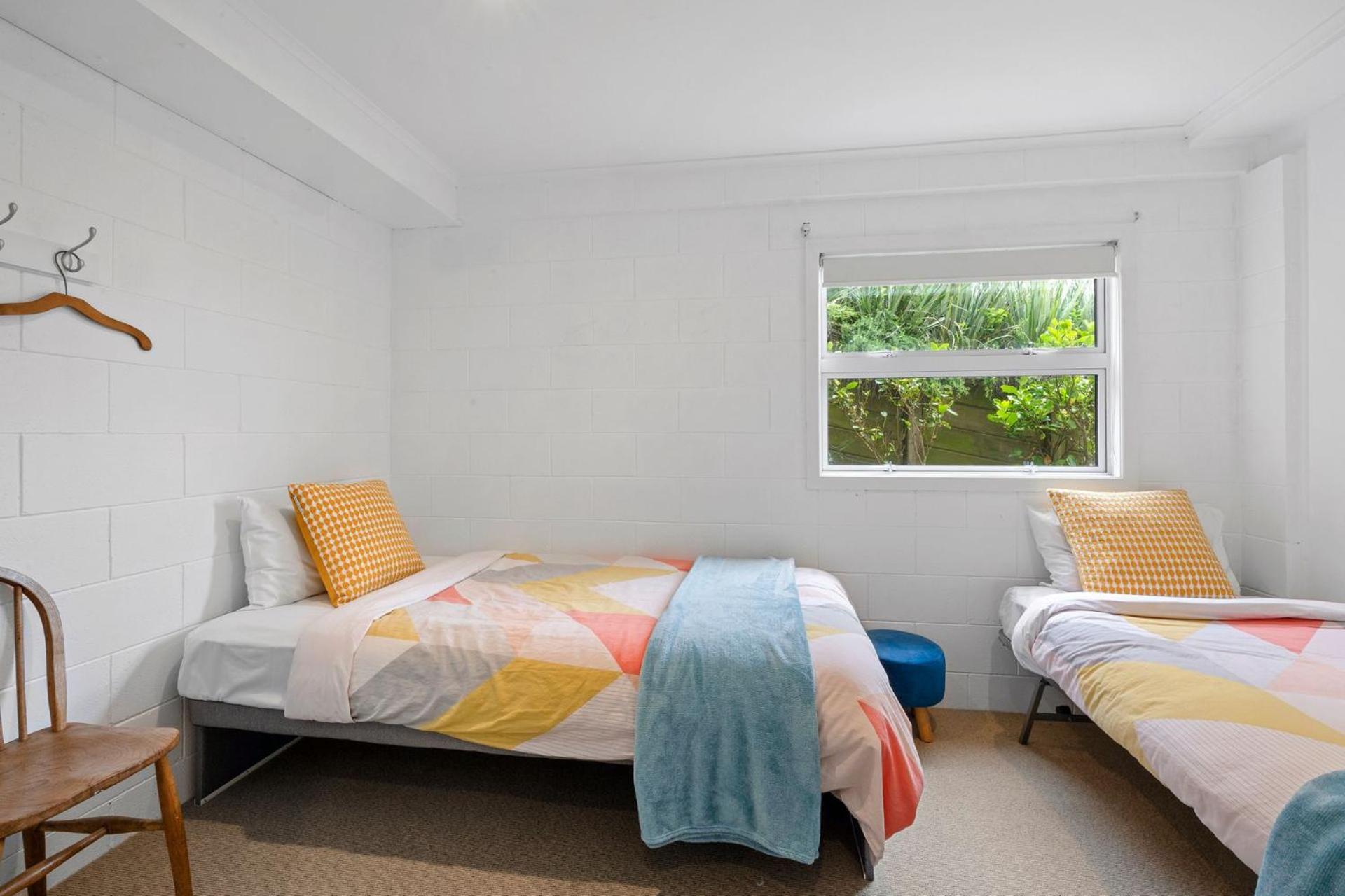 Wow On Wanaka Bay Apartment New Plymouth Bagian luar foto