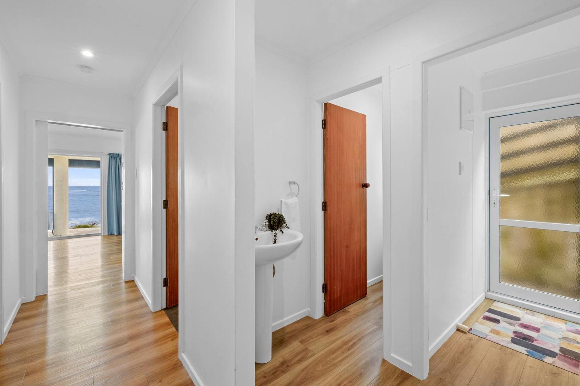 Wow On Wanaka Bay Apartment New Plymouth Bagian luar foto